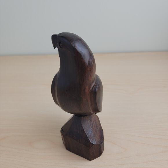 Mahogany Hawk Statue - Picture 6 of 11